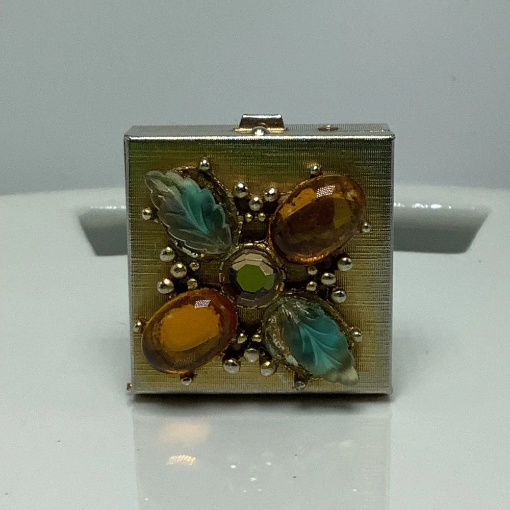 N/A vintage gold